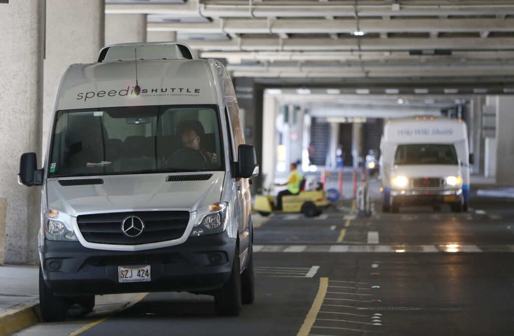 6 reasons to hire the airport shuttle service